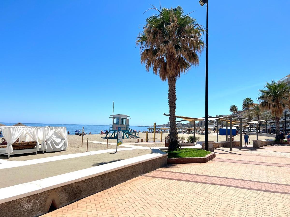 Cozy Fuengirola Apartment With Sea View & Pool Eksteriør bilde