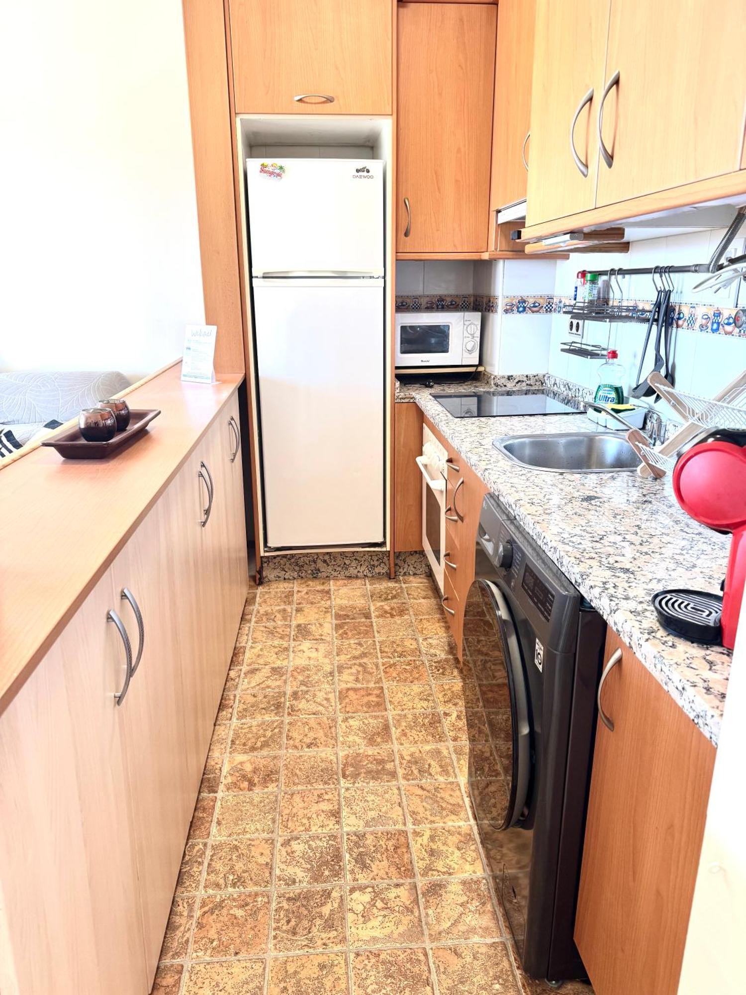 Cozy Fuengirola Apartment With Sea View & Pool Eksteriør bilde